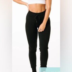 ❄️ Zyia Active Black Ascend Joggers